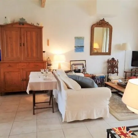 Villa House Agreable Maison De 3 Chambres Dans Quartier Residentiel *