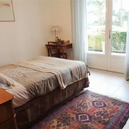 Villa House Agreable Maison De 3 Chambres Dans Quartier Residentiel