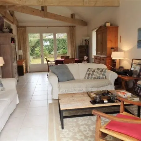 House Agreable Maison De 3 Chambres Dans Quartier Residentiel *